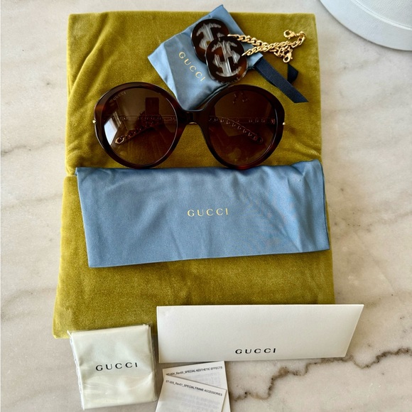 NWT GUCCI 56 mm Brown Multi Sunglasses with logo charms. - Picture 5 of 14